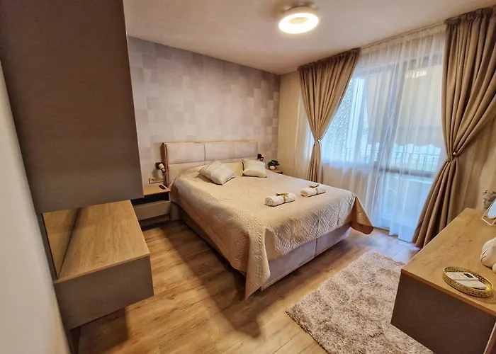 Апартамент Delux Vulchevi With Parking Бургас